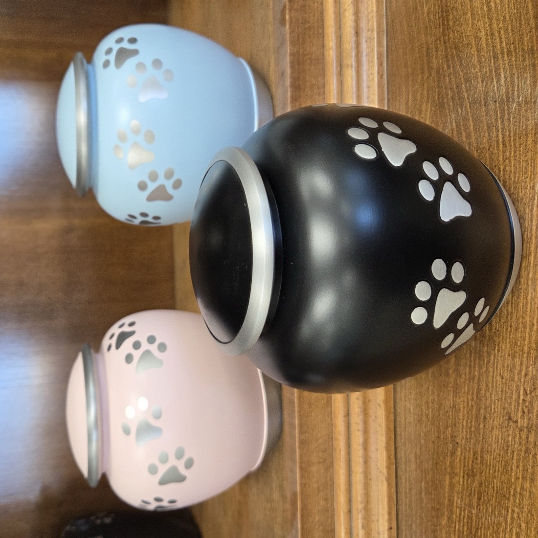 Shadow Paw Prints pet urn